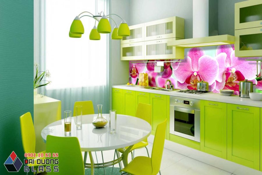 Những mẫu tranh kính ốp bếp đẹp nhất 3