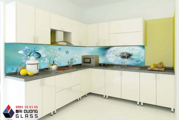 Tranh kính màu xanh biển