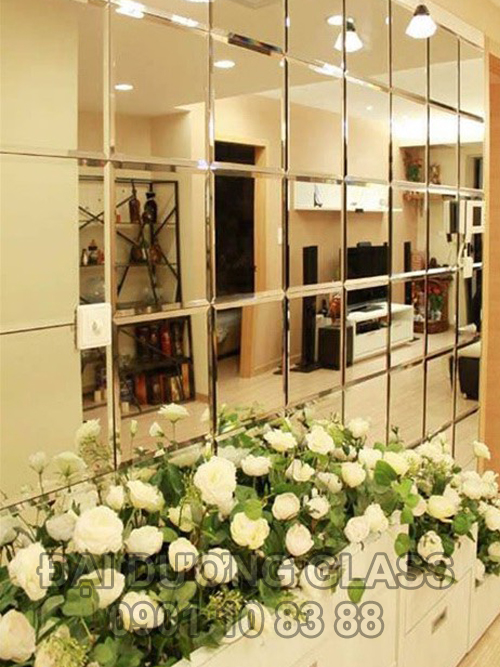 Gương ghép trang trí hành lang