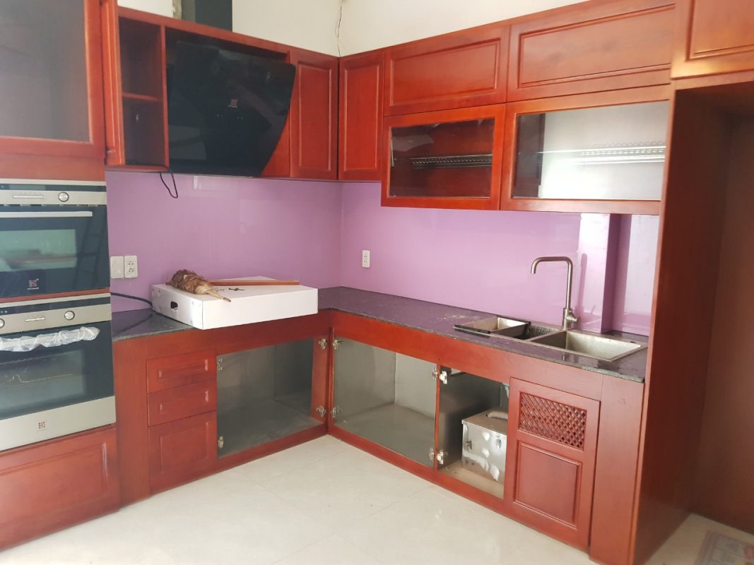 Kính Ốp Bếp Màu Hồng
