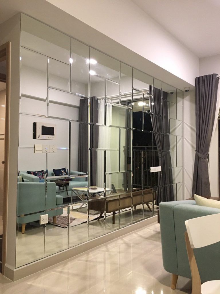 Gương Ghép Trang Trí Phòng Khách