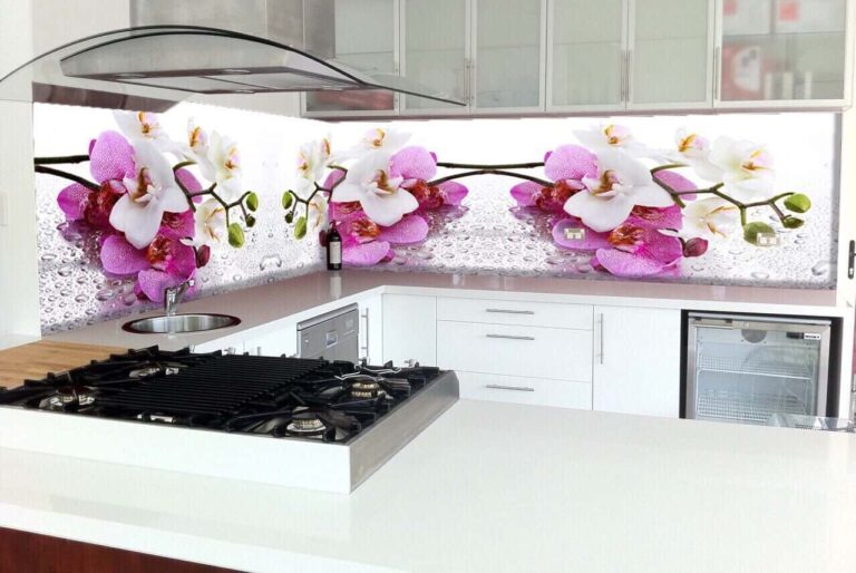 Những mẫu tranh kính ốp bếp đẹp nhất 2026
