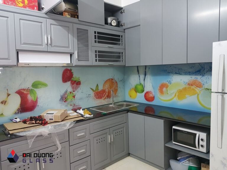 Tranh kính ốp bếp hoa quả