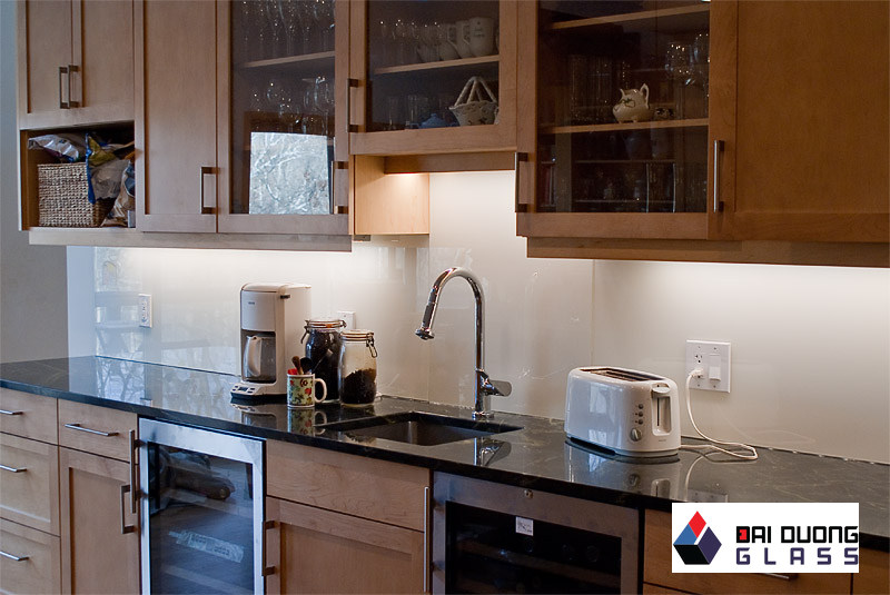 kính ốp bếp