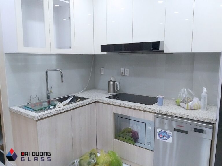 Kính Ốp Bếp Màu Xám Ghi
