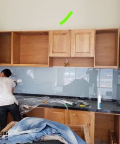 Kính Ốp Bếp Màu Xám Ghi 8 Kính ốp bếp màu xám ghi