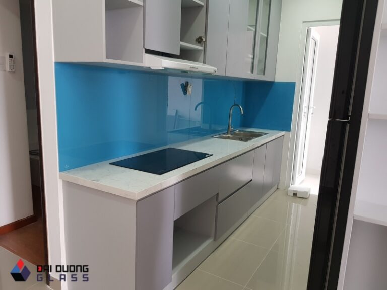 Kính Ốp Bếp Màu Xanh Dương
