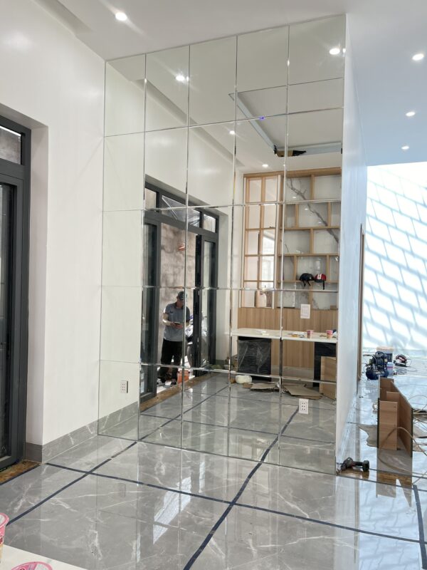 Các Mẫu Gương 1 Chiều Có Tốt Không? 2 Gương 1 chiều có tốt không