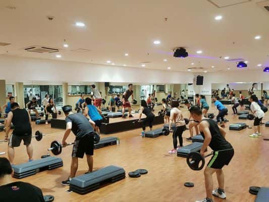 Bảng Giá Thi Công Gương Soi Phòng Tập Tại Tphcm 2026 7 gương soi phòng tập