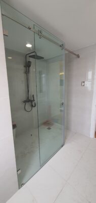 Phòng tắm kính tại Thủ Đức