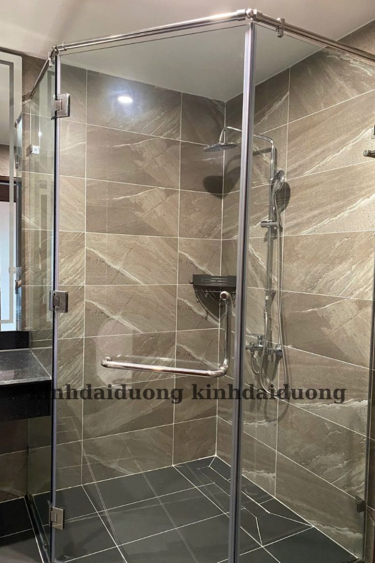 Thi công phòng tắm kính tại khách sạn Aurora Biên Hoà - Đồng Nai