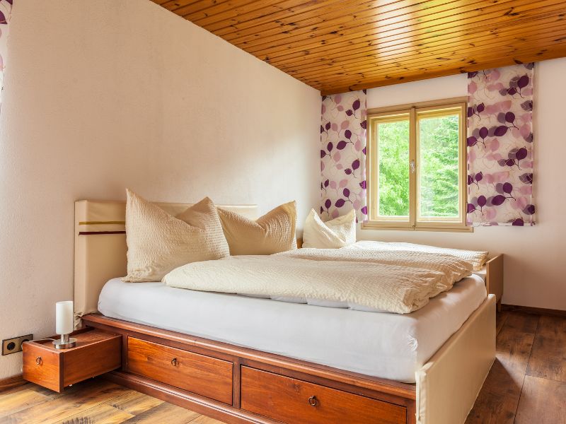 Cập nhật mẫu giường gỗ đẹp hot nhất hiện nay 3 Mẫu giường gỗ đẹp hiện nay