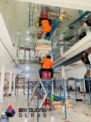 Trần gương cho câc chung cư