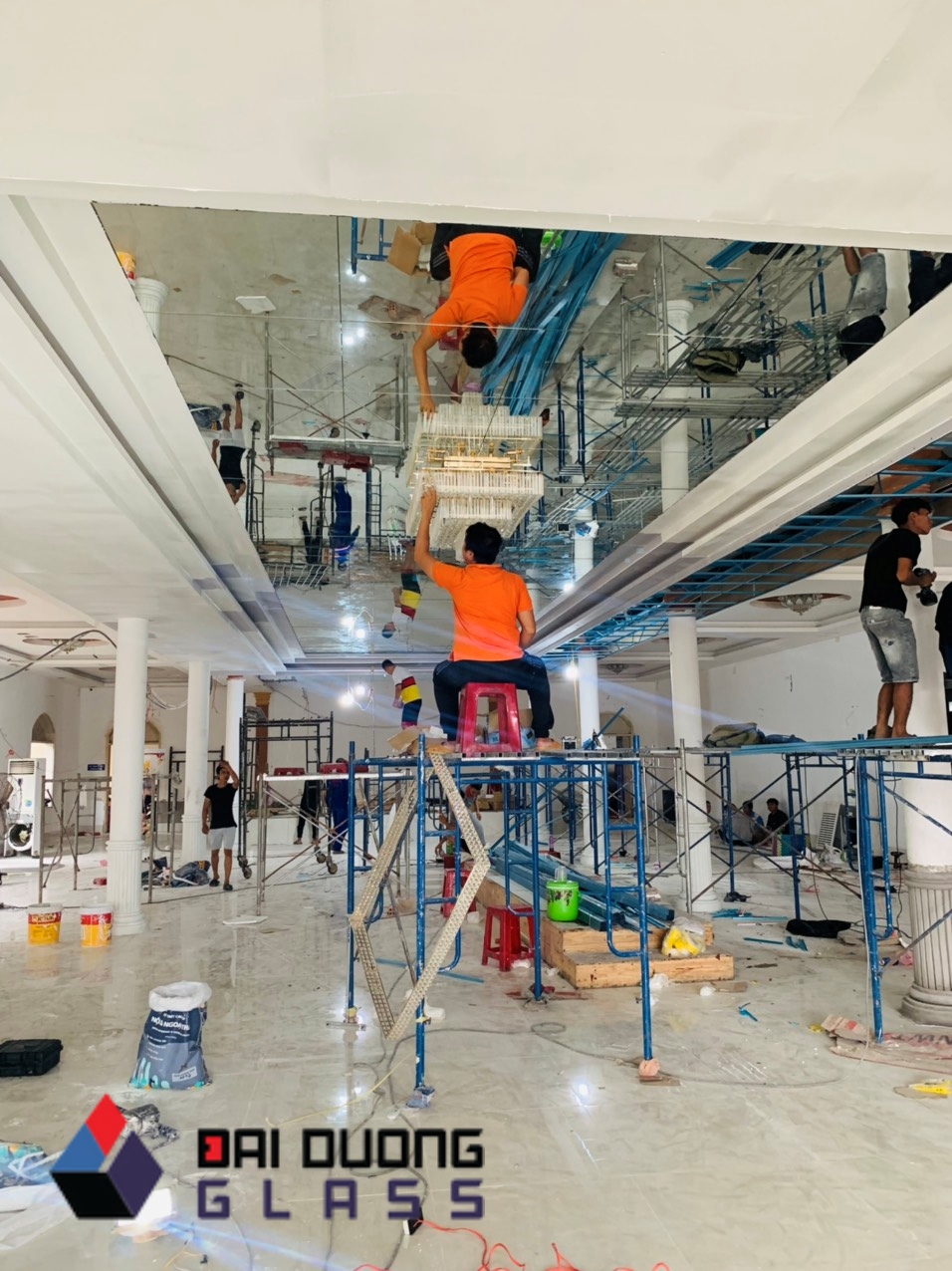 Trần gương nhà hàng bà rịa vũng tàu