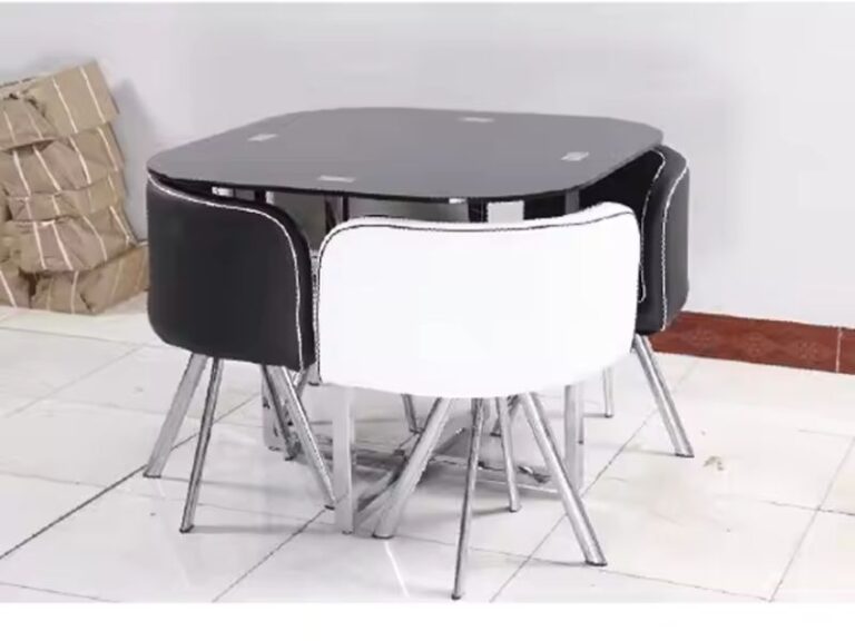 Một số loại bàn ăn kính