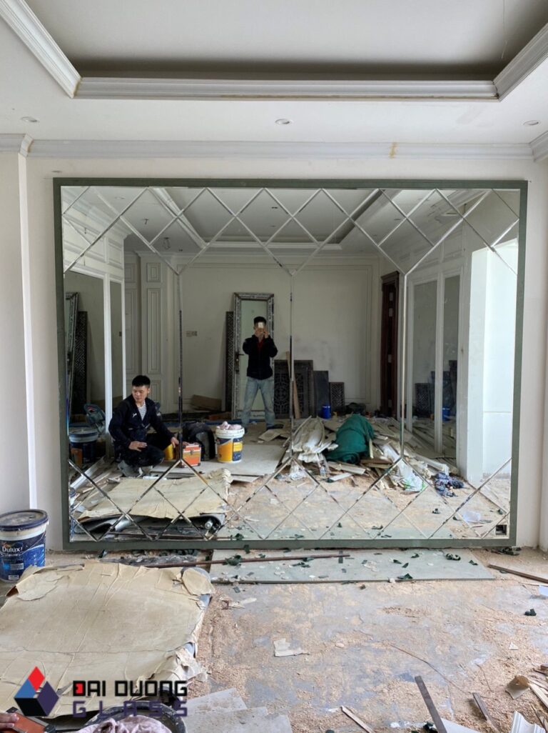 Gương ghép trang trí khách sạn