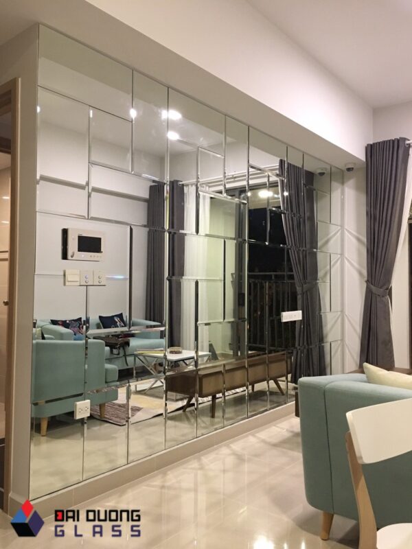 Gương Dán Tường Cao Cấp: Báo Giá Thi Công 2026 5 gương dán tường