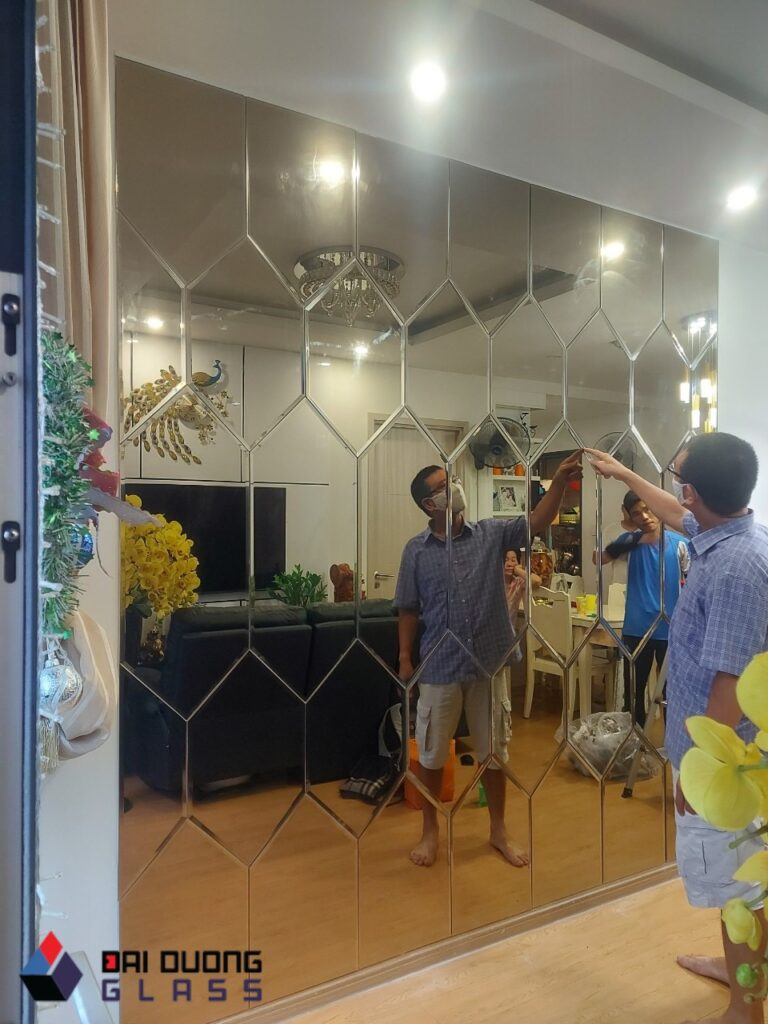 Gương ghép trang trí khách sạn